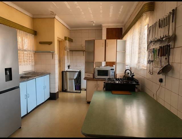 4 BEDROOM FREEHOLD FOR SALE IN VANDERBIJLPARK CE 3